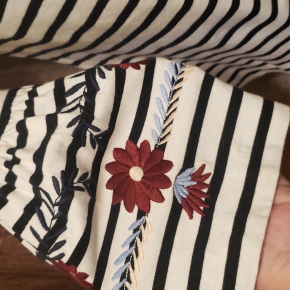 J. Crew Top Black White Stripe Multicolor Floral Embroidery Bell 3/4 Sleeves - Picture 4 of 7